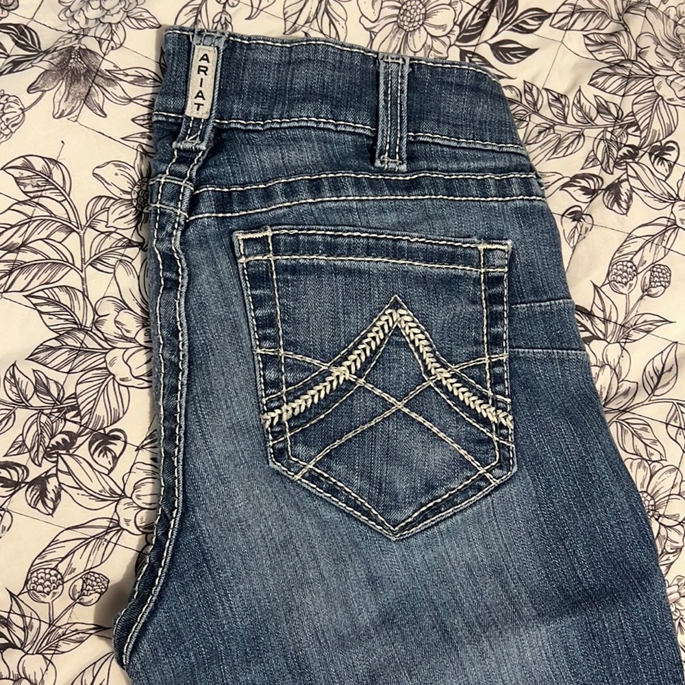 Ariat jeans size 29s